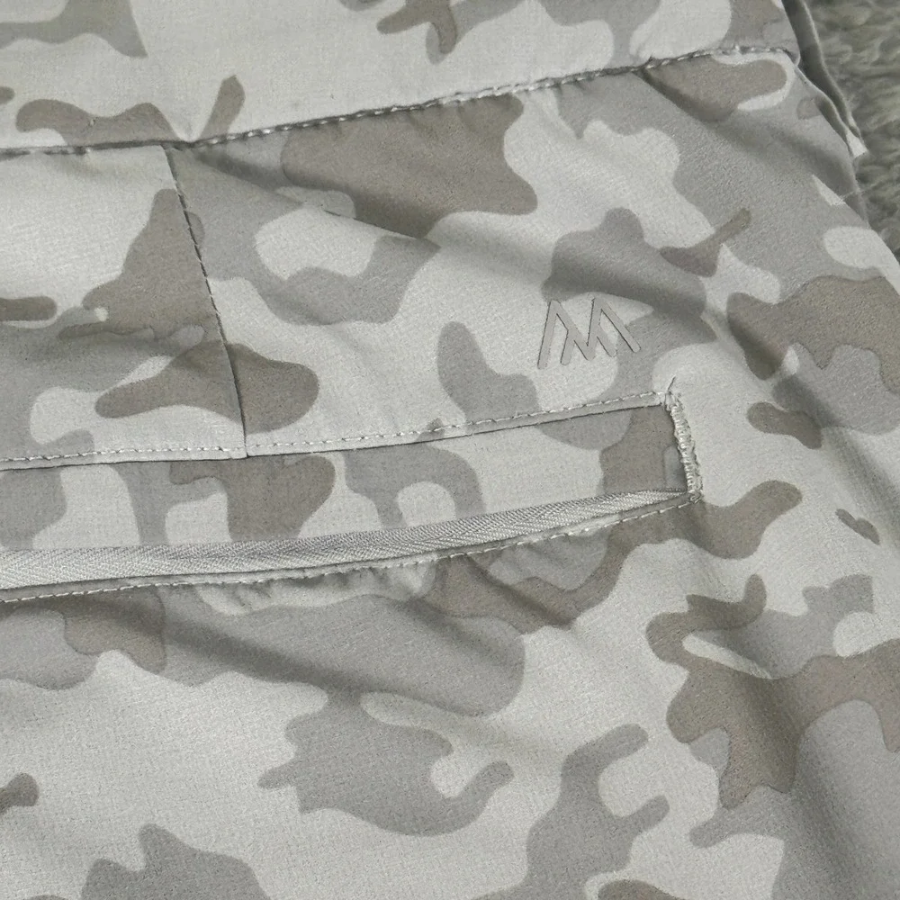 Mizzen+Main Helmsman Mens Performance Golf Shorts 30W Grey White Camo Stretch 8L
